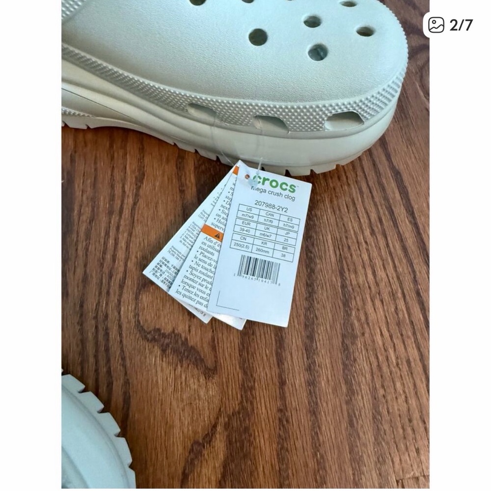 NWT Crocs Mega Crush Clog - Picture 2 of 3